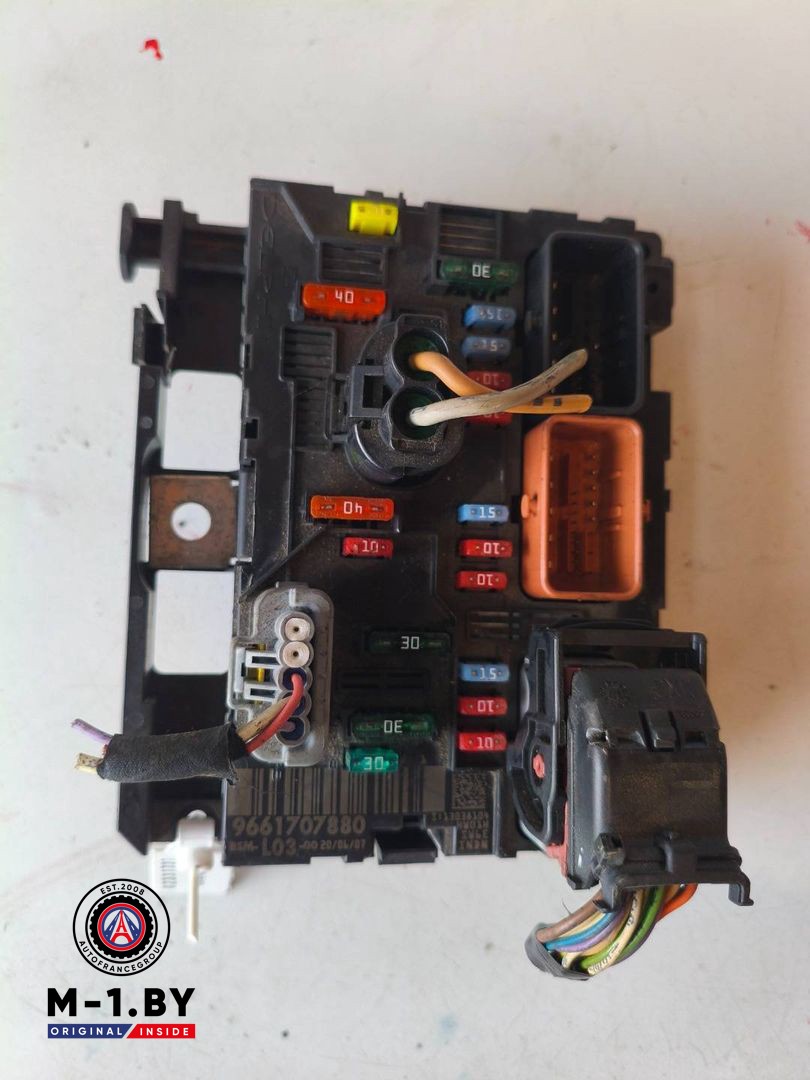 блок предохранителей Citroen C4 1 поколение (2004 - 2008), BSML03, 9661707880