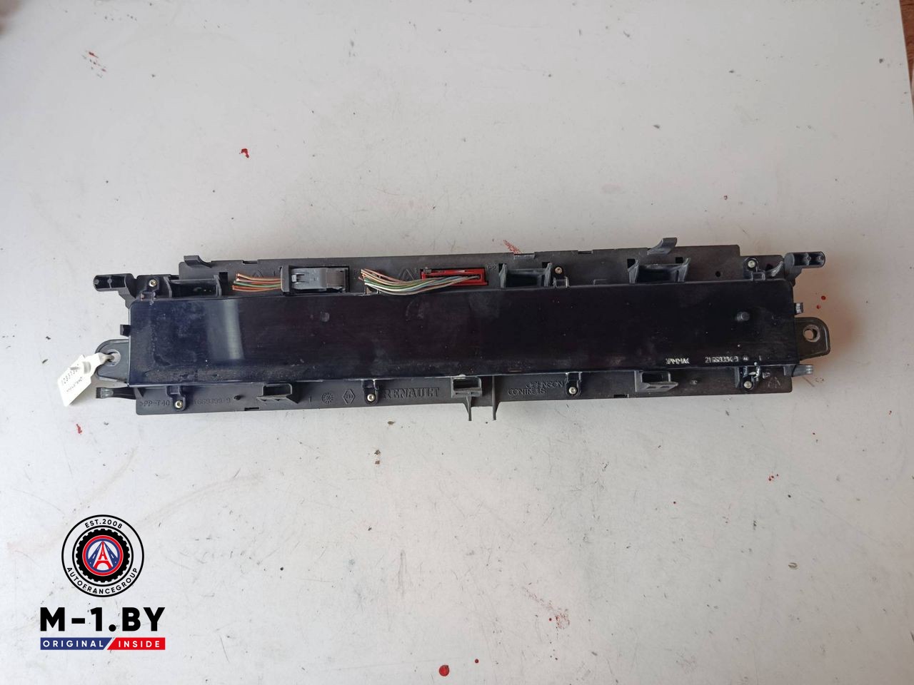 щиток приборов (приборная панель) Renault Scenic 2 поколение 2005, 8200451505A