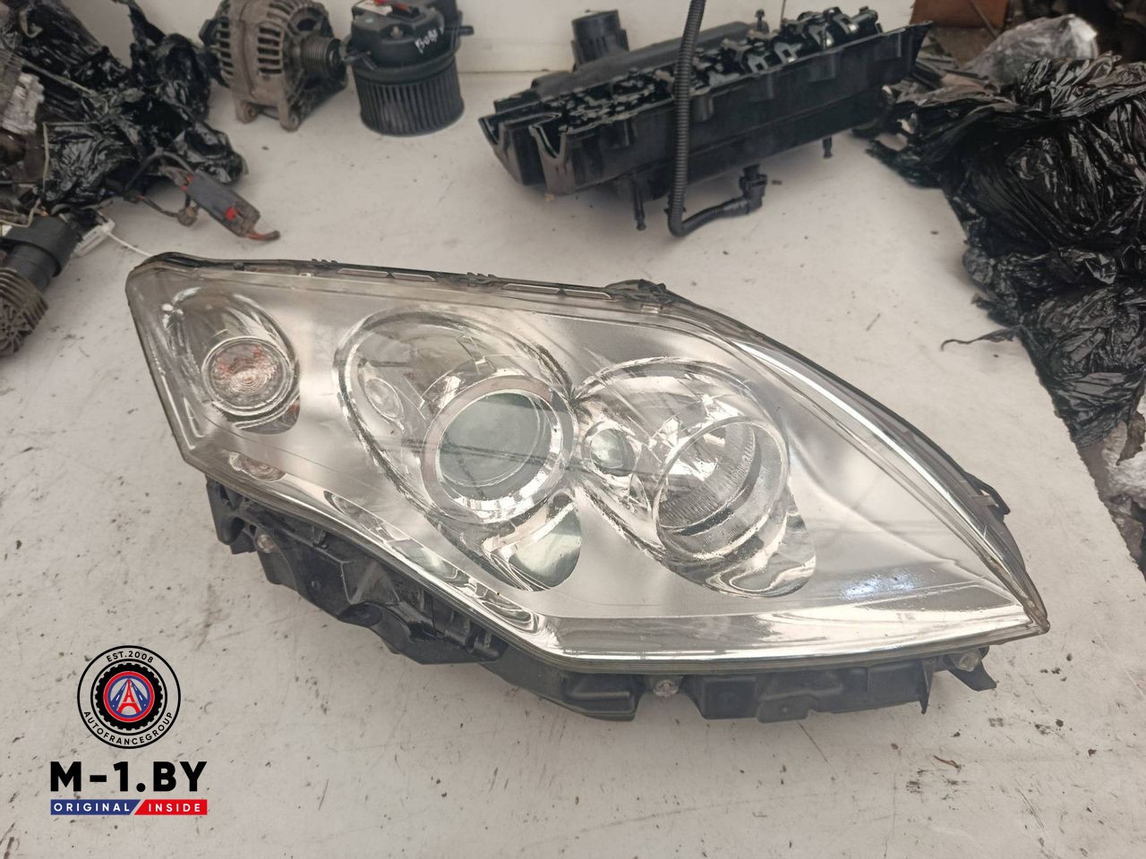 фара правая Renault Laguna 3 поколение 2008, 260100033R