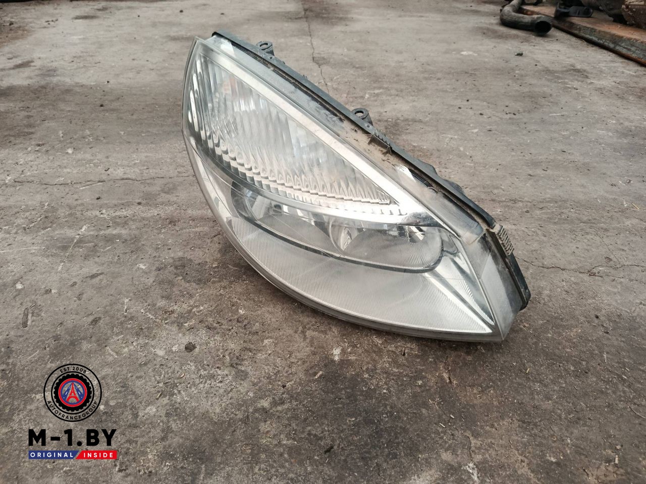 фара правая Renault Scenic 2 поколение (2003 - 2006), 15810400