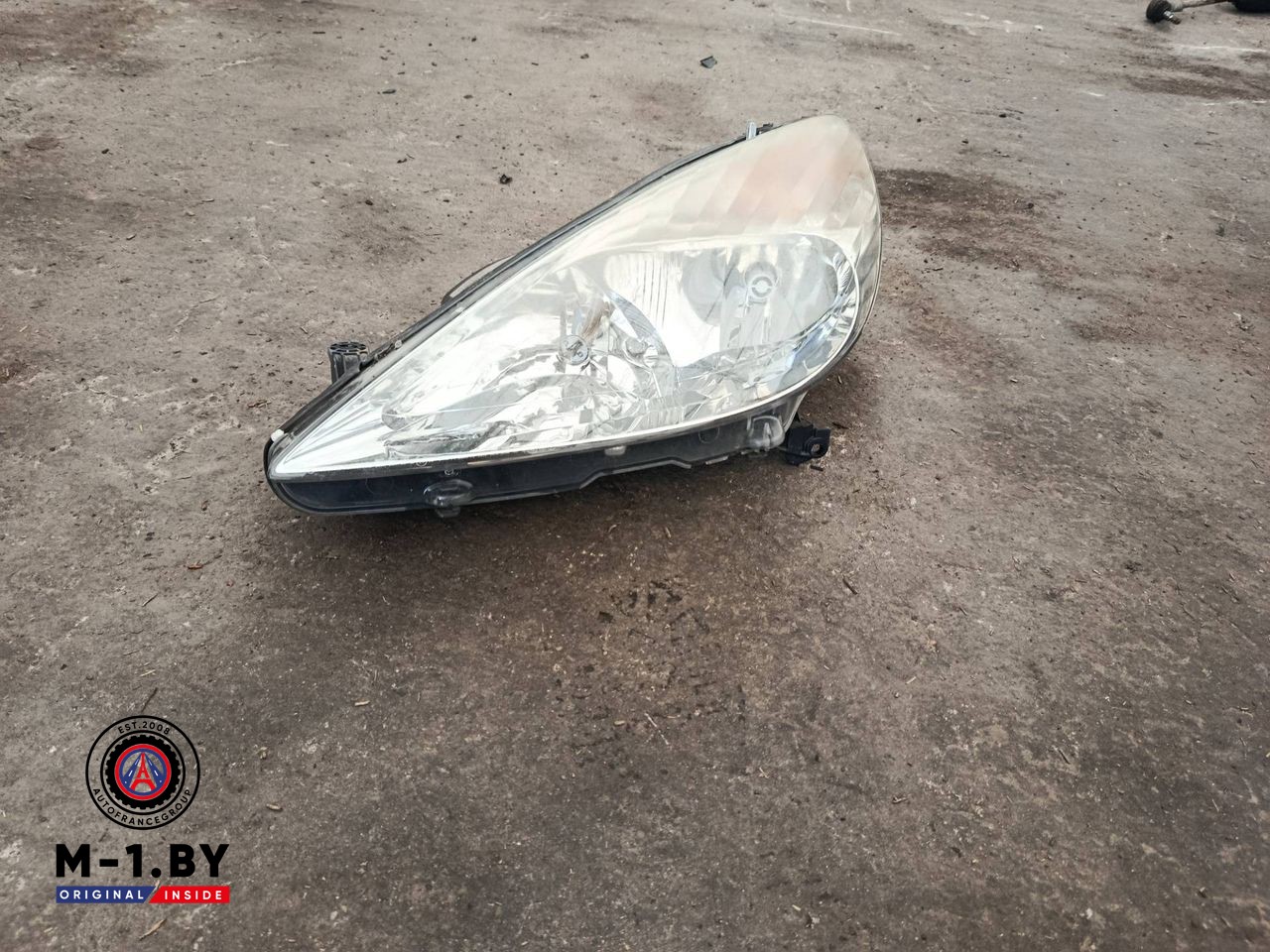фара левая Peugeot 607 1 поколение 2001, 9641958880