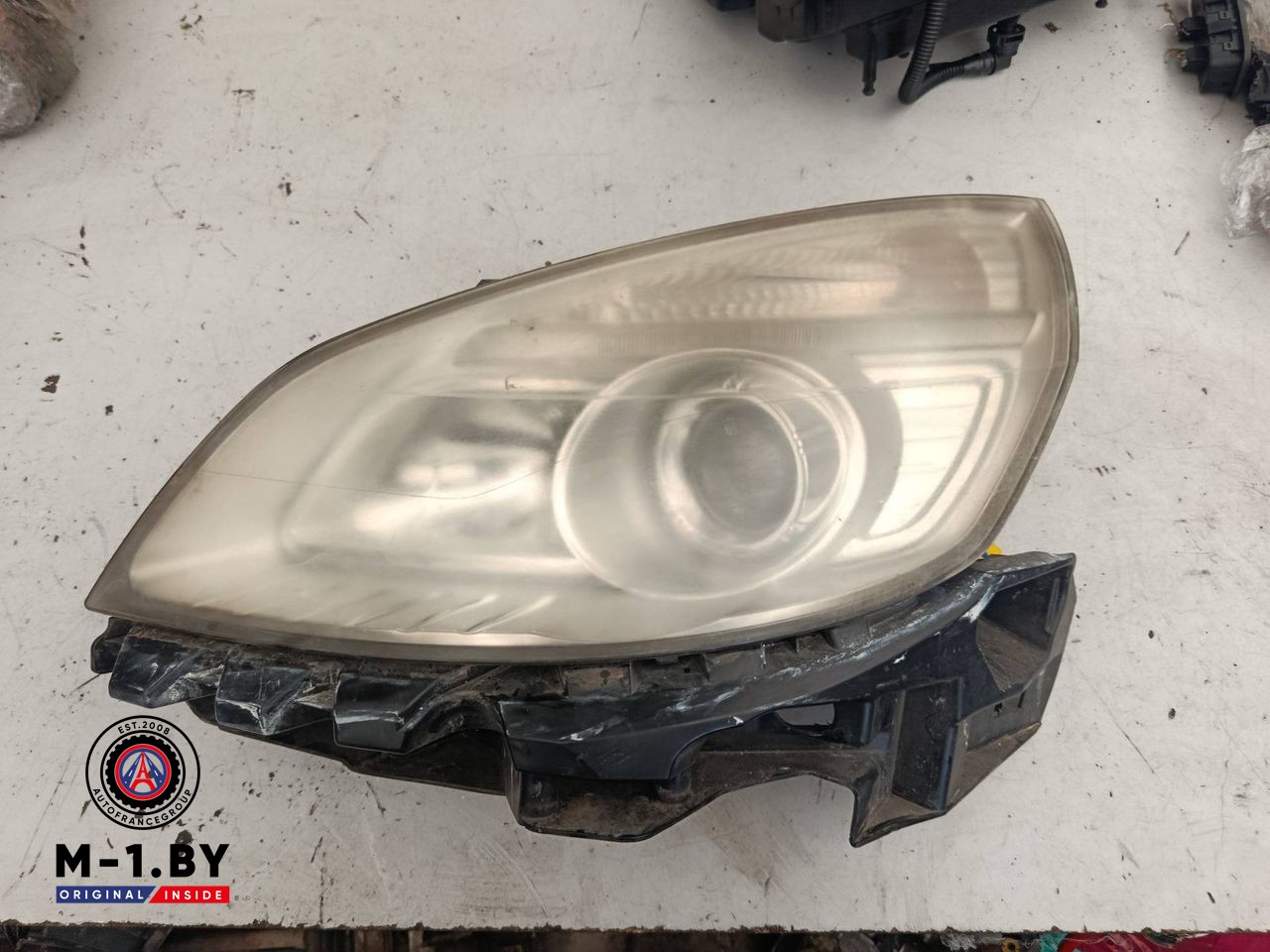фара левая Renault Scenic 2 поколение [рестайлинг] (2006 - 2010)