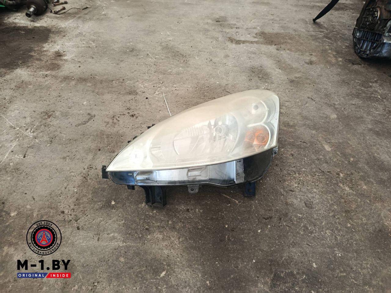фара левая Peugeot Partner 2 поколение (B9) (2008 - 2012), 9682829380