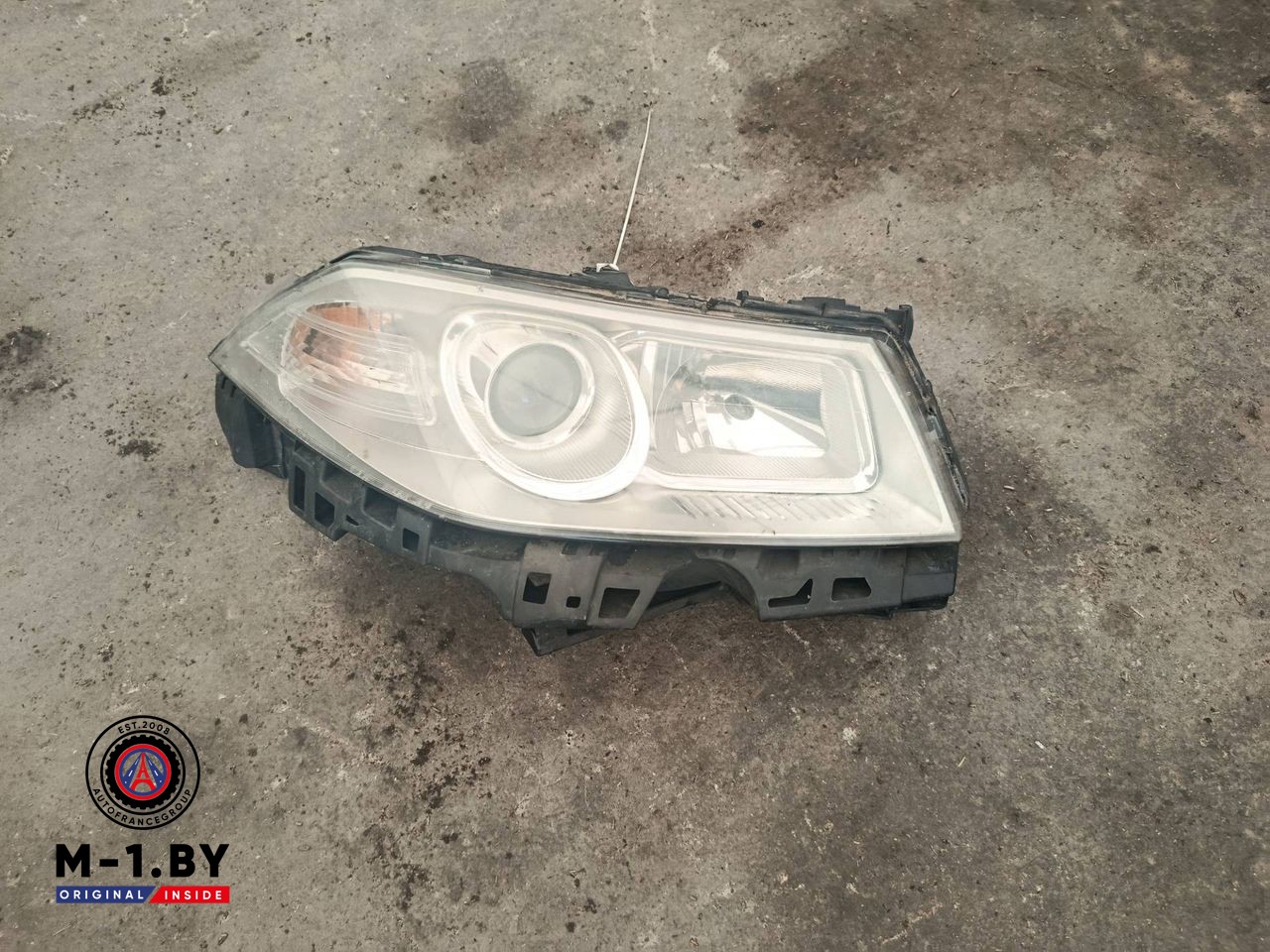 фара правая Renault Megane 2 поколение [рестайлинг] 2007, 7701063220