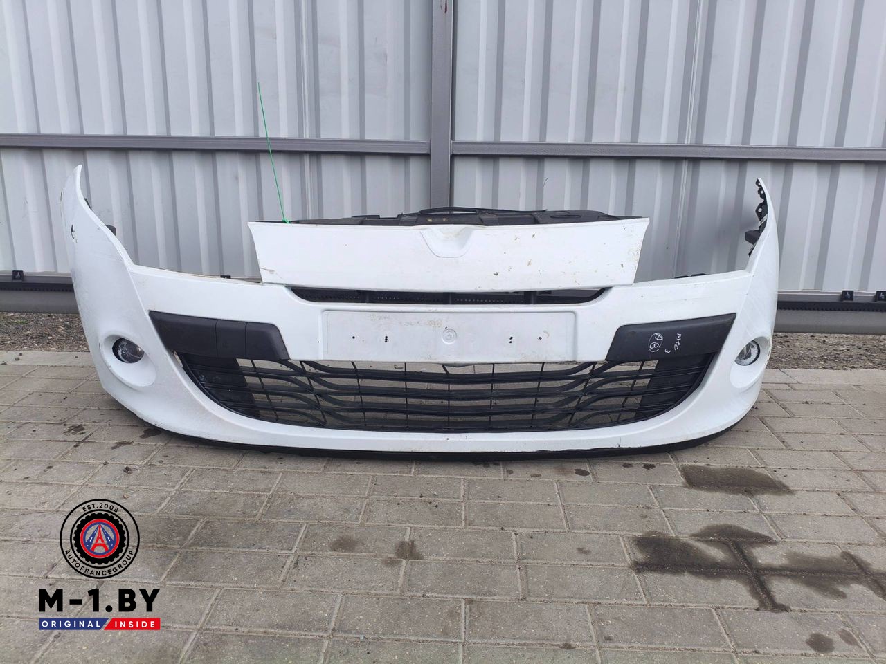 бампер передний Renault Megane 3 поколение (2008 - 2014)