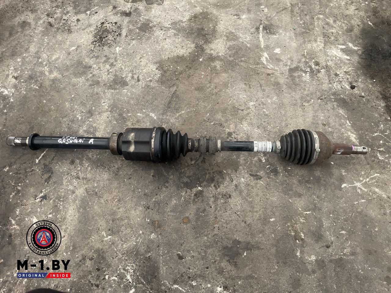 полуось передняя правая (приводной вал, ШРУС) Nissan Qashqai 1 поколение (2006 - 2010), 1.5 л., дизель