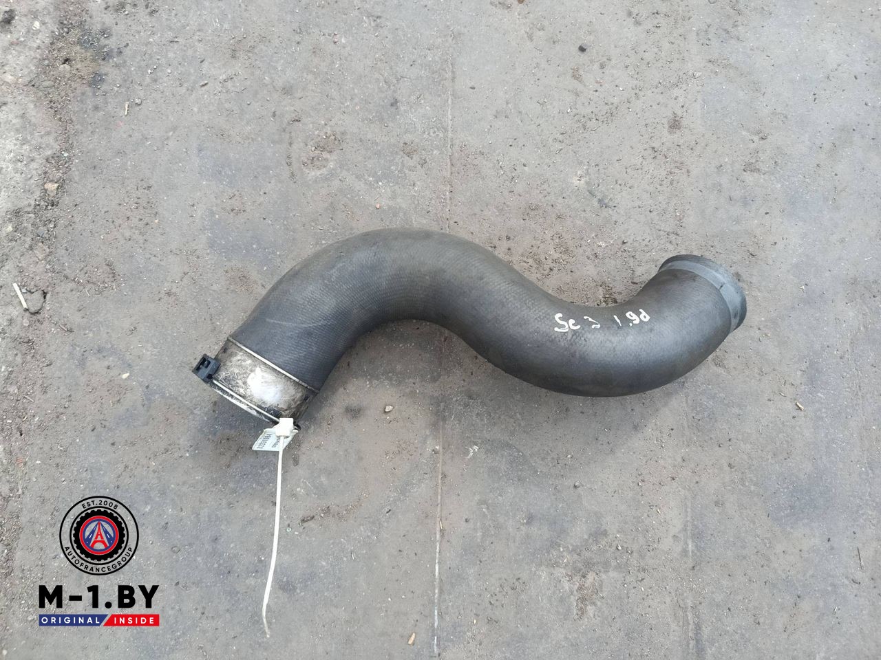 патрубок интеркулера Renault Scenic 3 поколение (2009 - 2012), 1.9 л., дизель