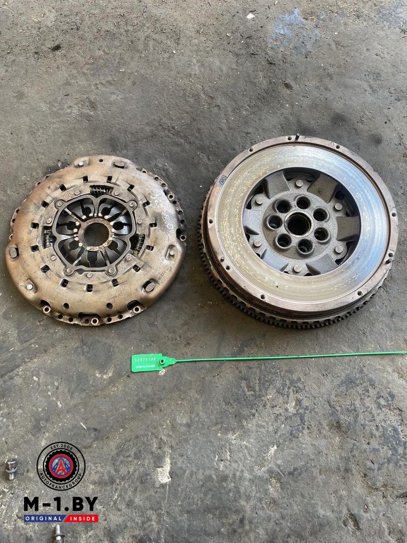 комплект сцепления Renault Scenic 2 поколение (2003 - 2006), 2.0 л., 8200359041