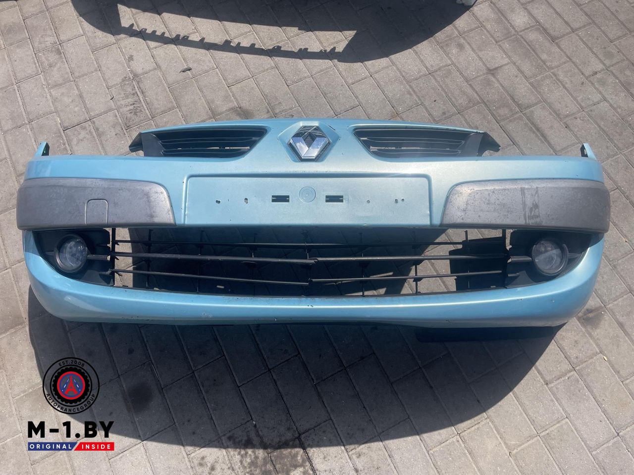 бампер передний Renault Scenic 2 поколение (2003 - 2006)