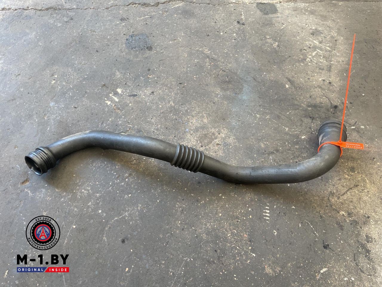 патрубок интеркулера Renault Megane 2 поколение (2002 - 2006), 8200527670