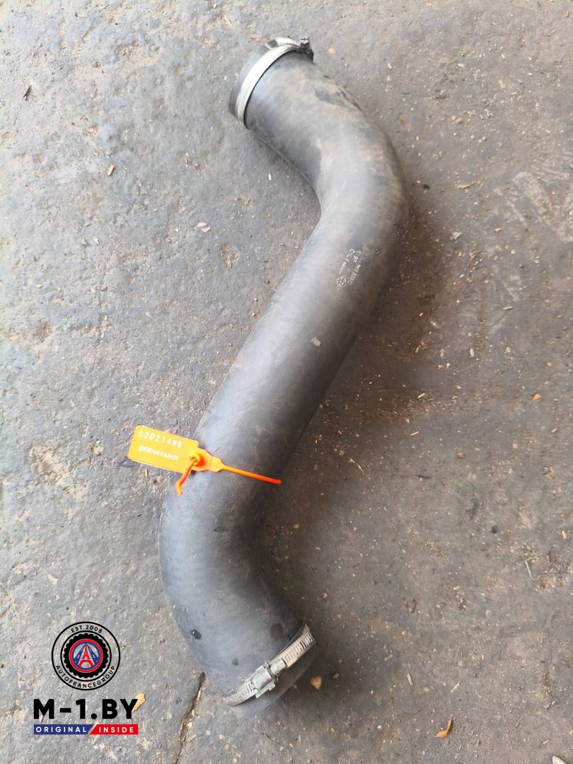 патрубок интеркулера Renault Scenic 1 поколение (1996 - 1999), 1.9 л., дизель, 7700868509