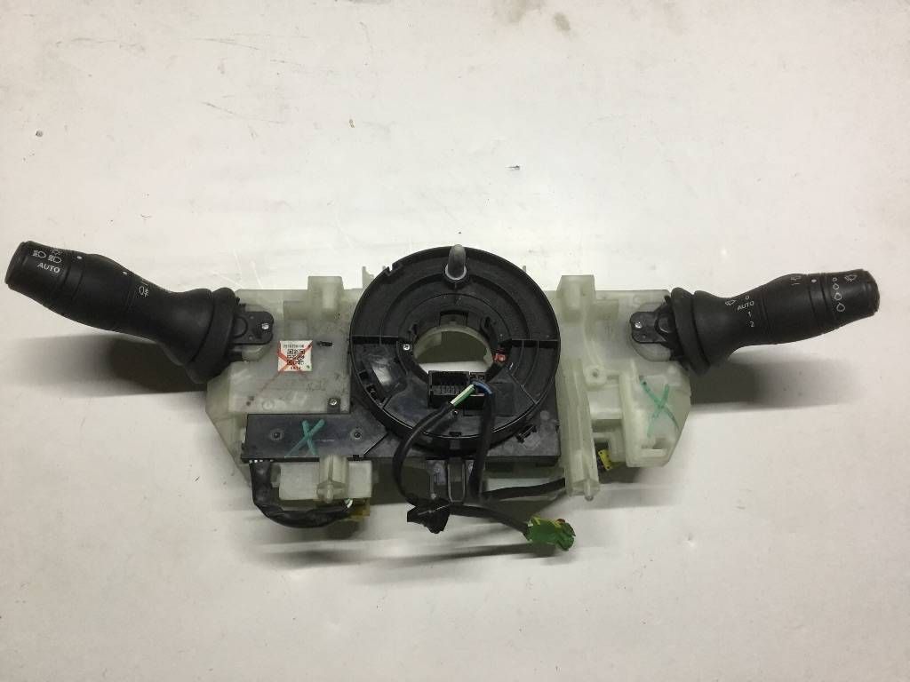 переключатель подрулевой (стрекоза) Renault Scenic 3 поколение 2009, 255670019R