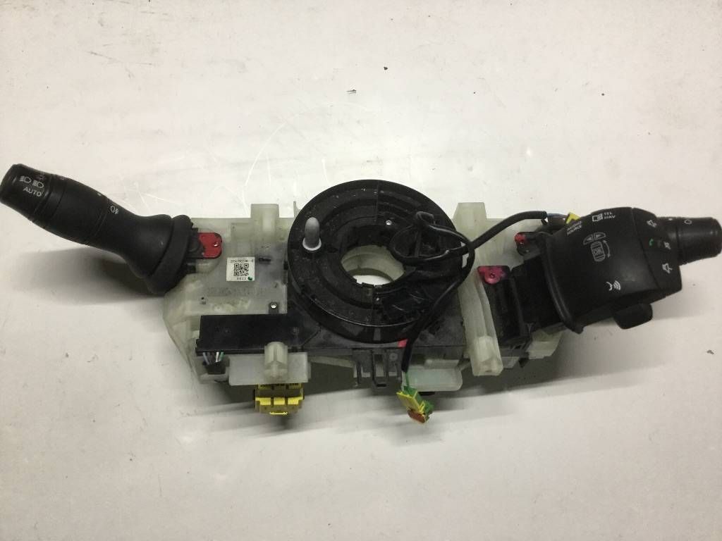 переключатель подрулевой (стрекоза) Renault Scenic 3 поколение 2010, 255670019R