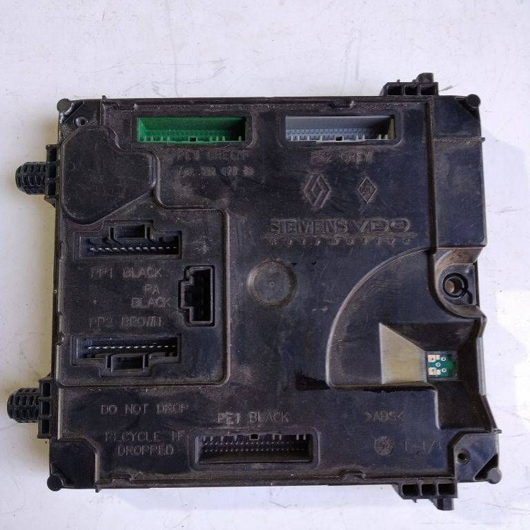 блок комфорта Renault Laguna 3 поколение 2009, 284B10049R