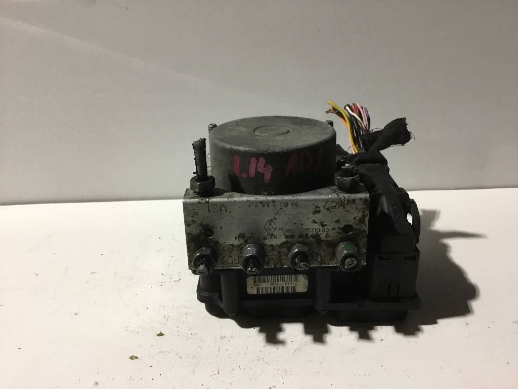 блок ABS Renault Logan 1 поколение 2007, 8200694434
