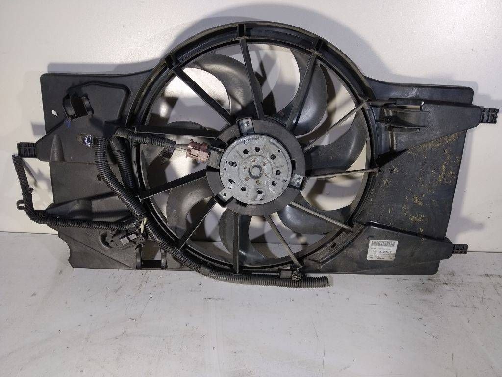 вентилятор радиатора Renault Laguna 3 поколение 2008, 1.5 л., дизель, 214810039R