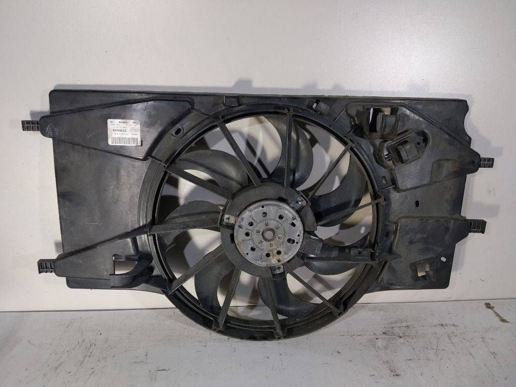 вентилятор радиатора Renault Laguna 3 поколение 2008, 1.5 л., дизель, 214810039R