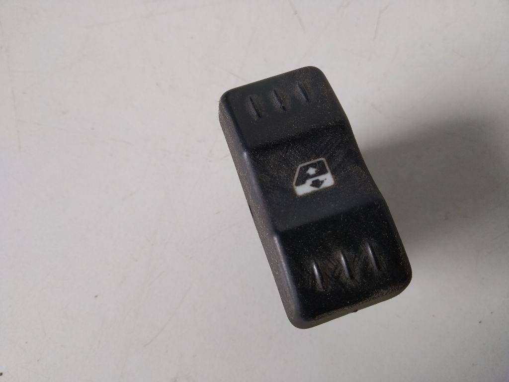 кнопка стеклоподъемника двери Renault Logan 1 поколение 2007