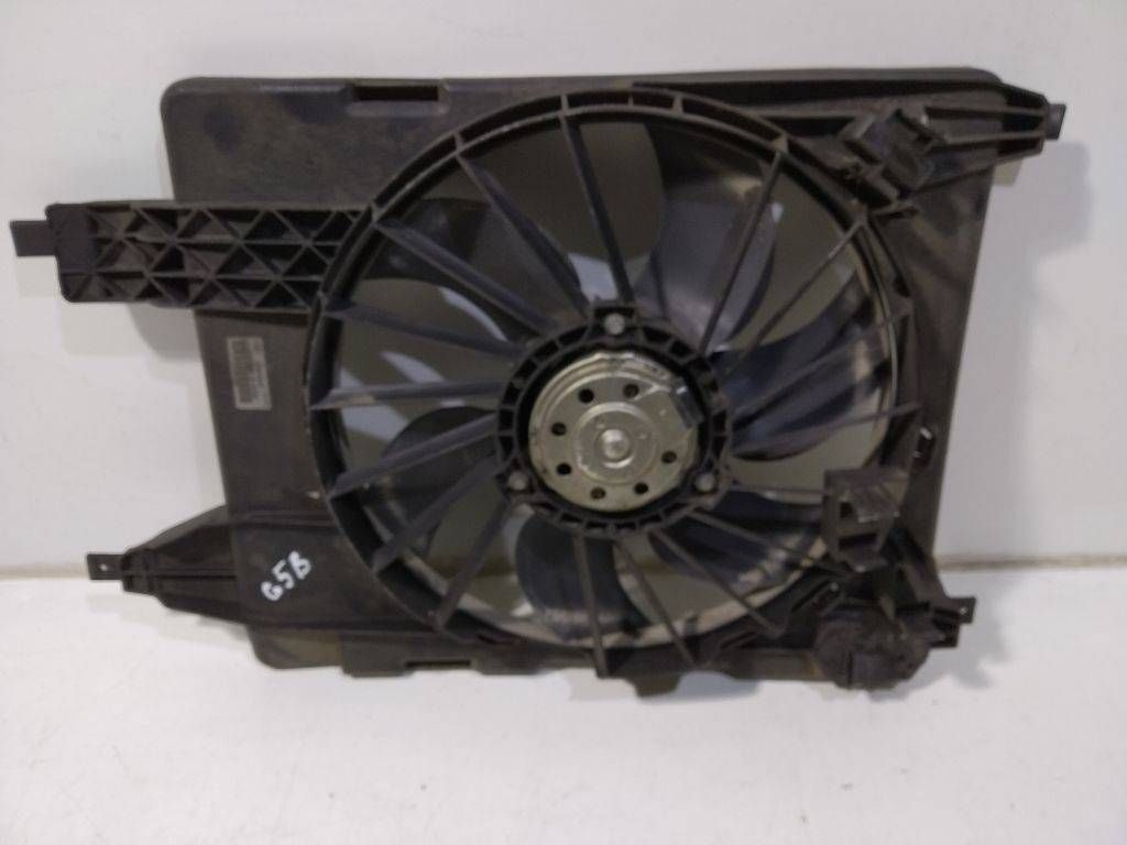 вентилятор радиатора Renault Megane 2 поколение 2006, 1.5 л., дизель, 8200151465