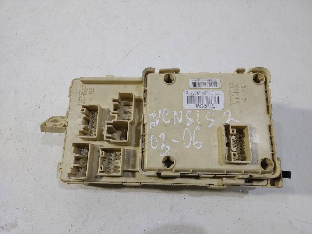 блок предохранителей Toyota Avensis 2 поколение (T250) 2005, 905761