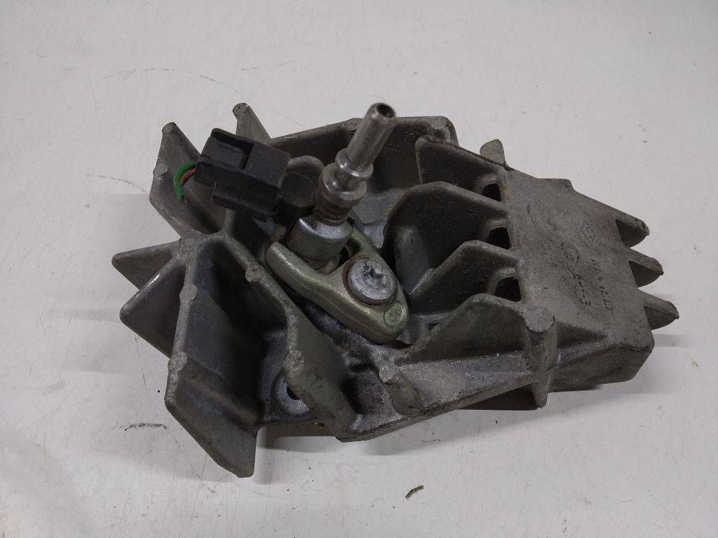 крепление форсунки Renault Scenic 3 поколение 2012, 8200771226