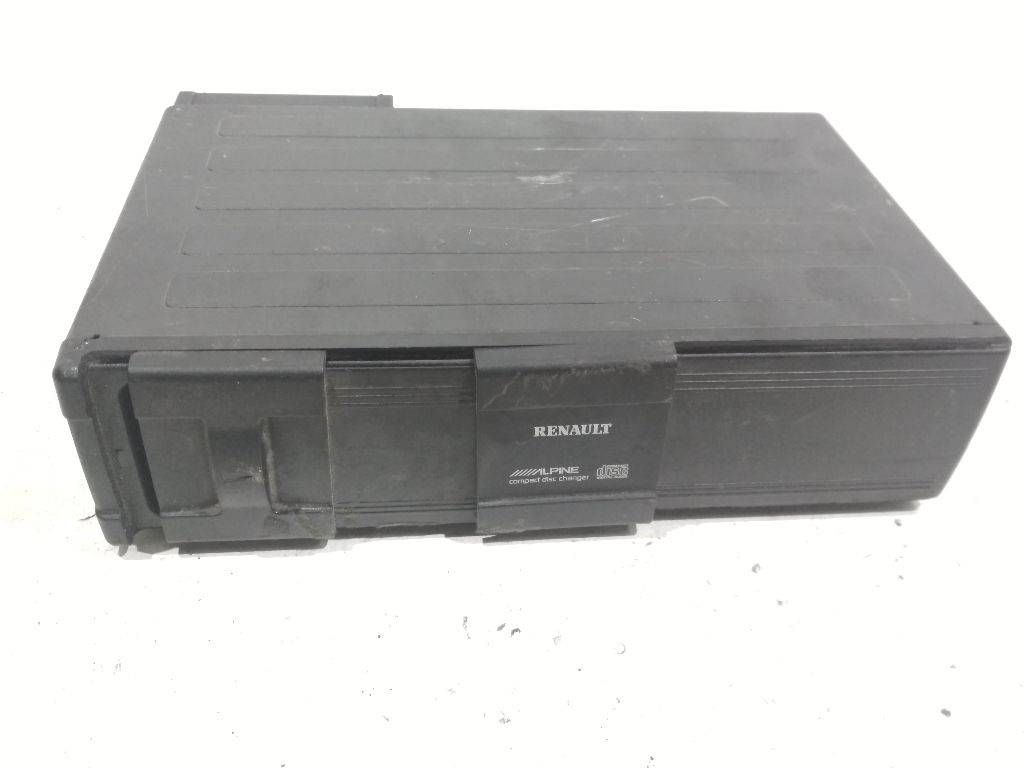 CD-чейнджер Renault Scenic 2 поколение 2006, 8200002589A