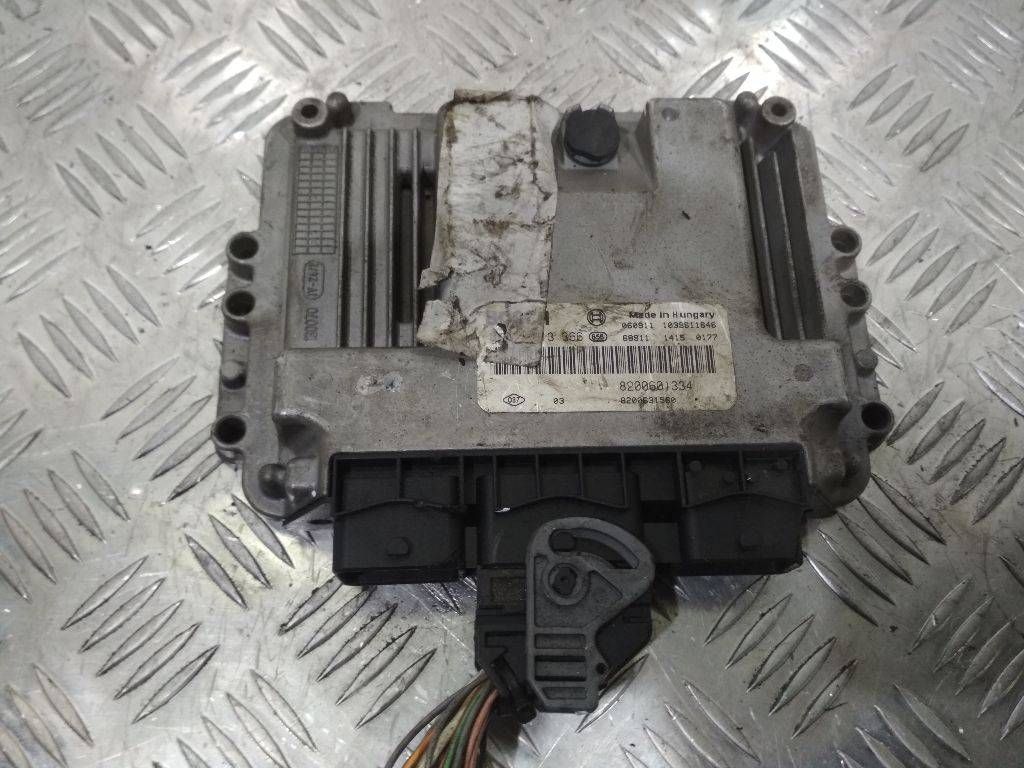 блок управления двигателем Renault Scenic 2 поколение 2006, 1.9 л., дизель, 8200601334