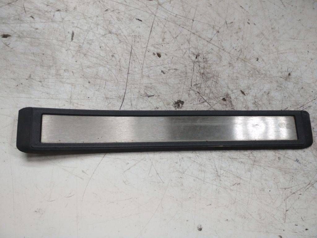 накладка на порог Mercedes-Benz E-Класс W211/S211 [рестайлинг] 2007, A2116801635