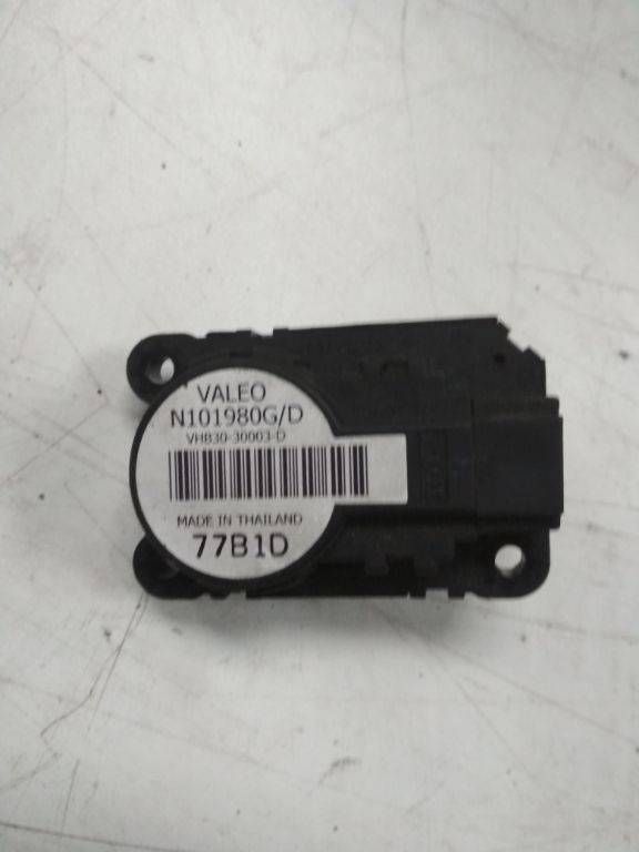 моторчик заслонки печки Renault Megane 2 поколение 2005, N101980GD