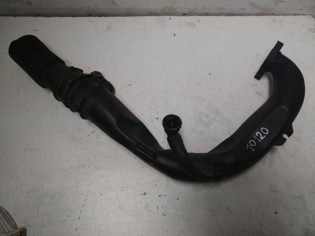 патрубок интеркулера Renault Laguna 3 поколение 2011, 8200645723