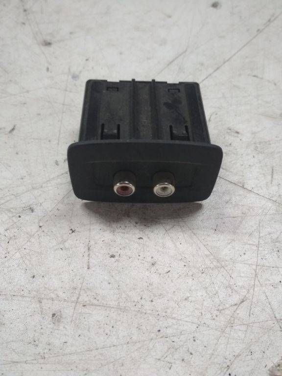 разъем AUX / USB Renault Scenic 3 поколение 2011, 280230005R