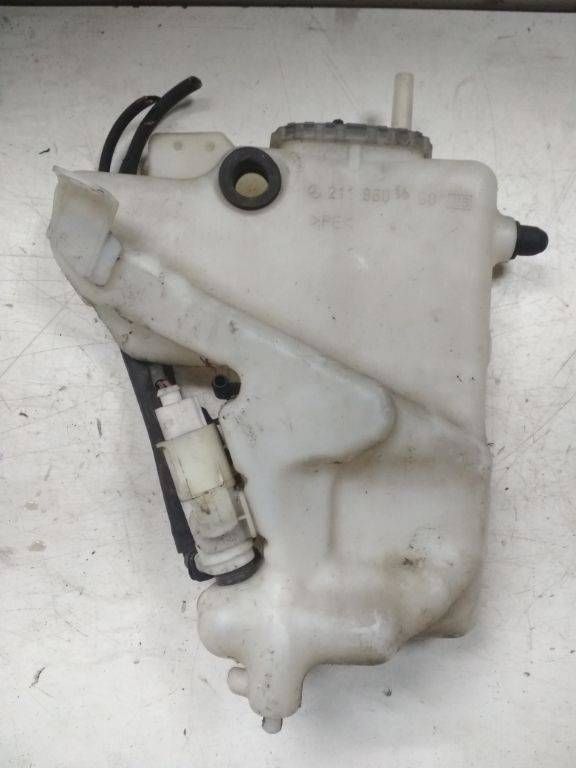 бачок омывателя Mercedes-Benz E-Класс W211/S211 2005, 2118601460