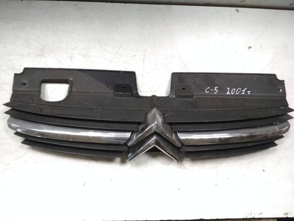 решетка радиатора Citroen C5 1 поколение 2001, 9636751980