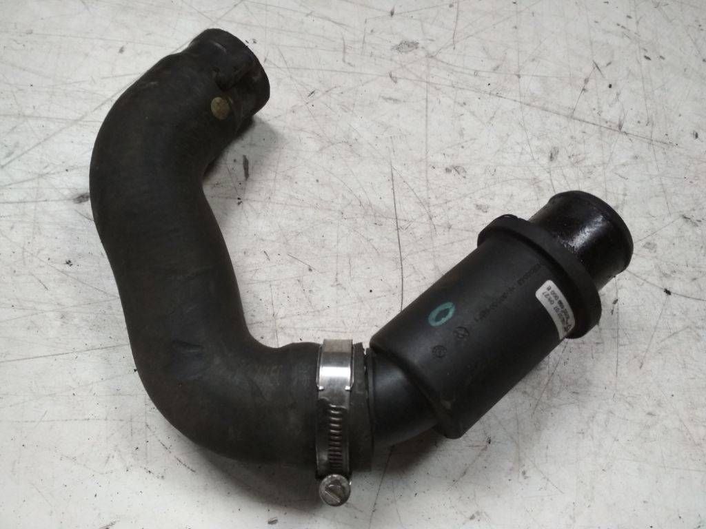патрубок интеркулера Renault Logan 1 поколение 2007, 1.5 л., дизель, 8200459060