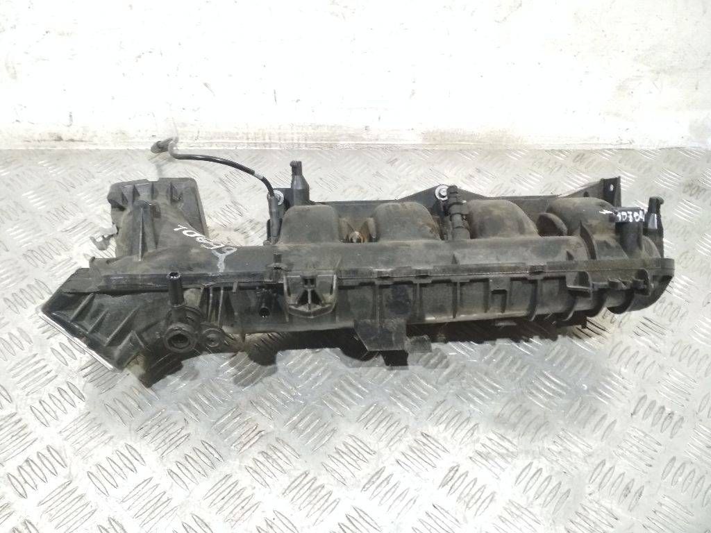 коллектор впускной Mercedes-Benz CLA-Класс C117 2015, 1.6 л., бензин, АКПП, A2700900737