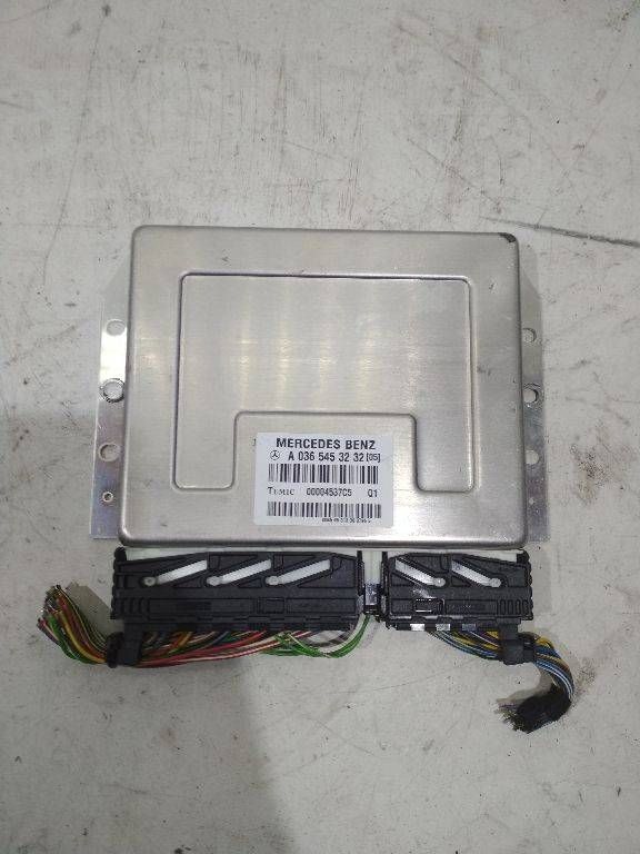 блок управления подвеской Mercedes-Benz E-Класс W211/S211 2005, A0365453232
