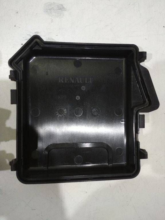 крышка блока предохранителей Renault Scenic 3 поколение 2009, 284C4002R