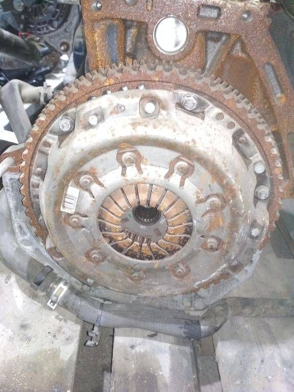 комплект сцепления Renault Megane 3 поколение 2011, 1.6 л., бензин, МКПП, 8200749475, 8200641189
