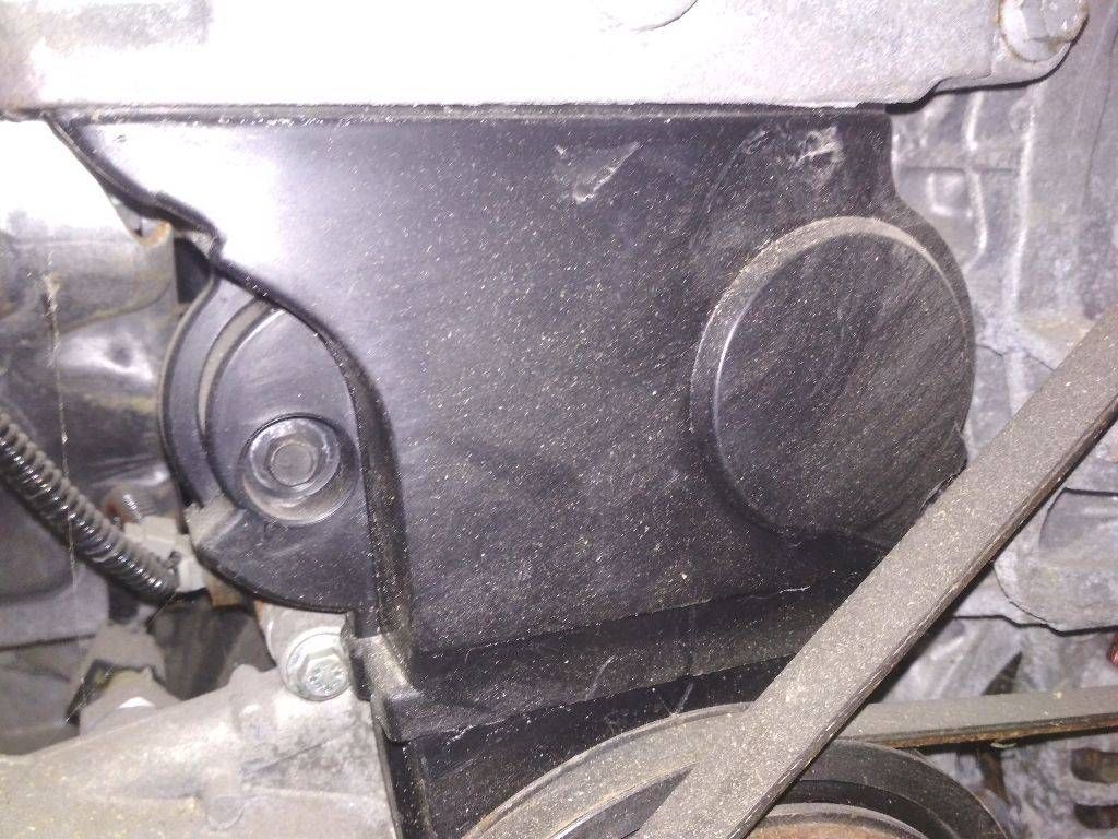 защита (кожух) ремня ГРМ Renault Clio 3 поколение [рестайлинг] 2012, 1.2 л., бензин, МКПП