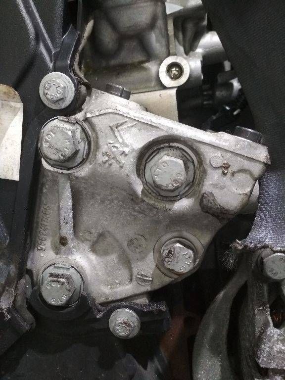кронштейн двигателя Peugeot 3008 1 поколение 2012, 2.0 л., дизель, АКПП, 9682417480