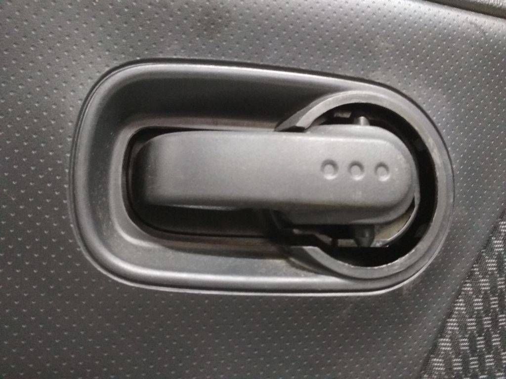ручка внутренняя передняя правая Nissan Note E11 2007