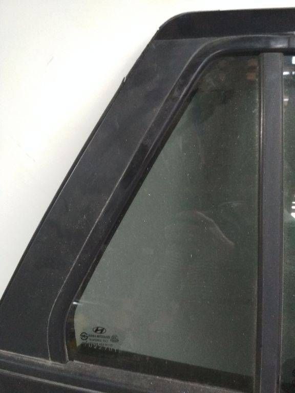 стекло двери задней правой Hyundai Santa Fe 2 поколение (CM) 2008, 43R000385
