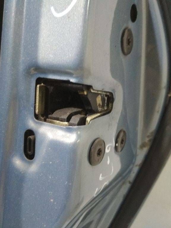 замок двери задней правой Renault Scenic 2 поколение 2006
