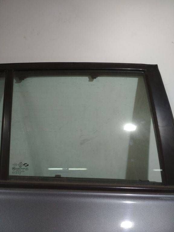 стекло двери задней правой Renault Koleos 1 поколение 2008, 43R00108