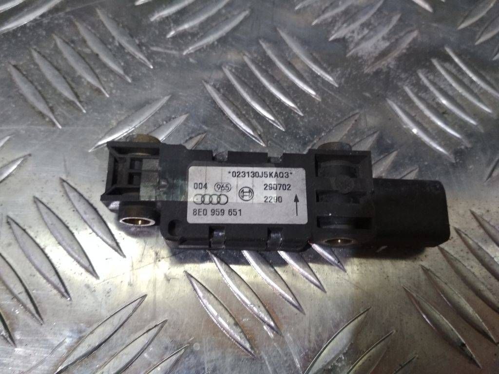 датчик удара Audi A4 B6 2002, 8E0959651