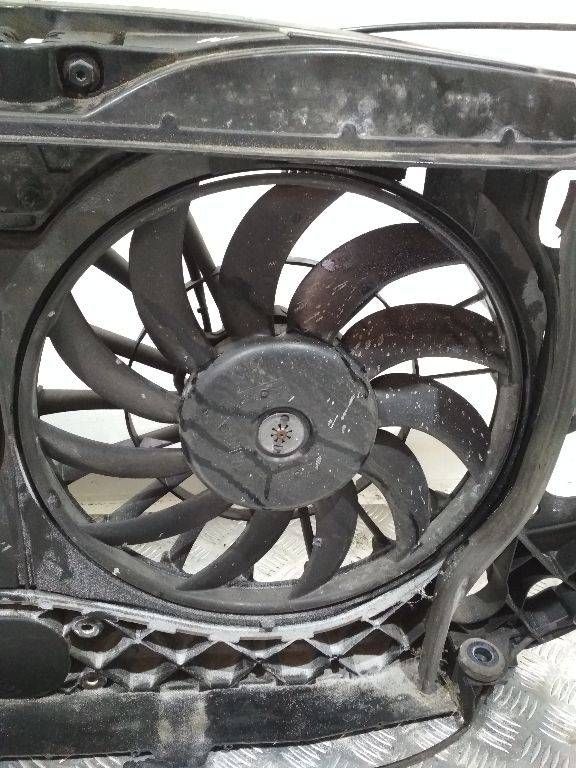 вентилятор радиатора Audi A4 B6 2002, VALEO