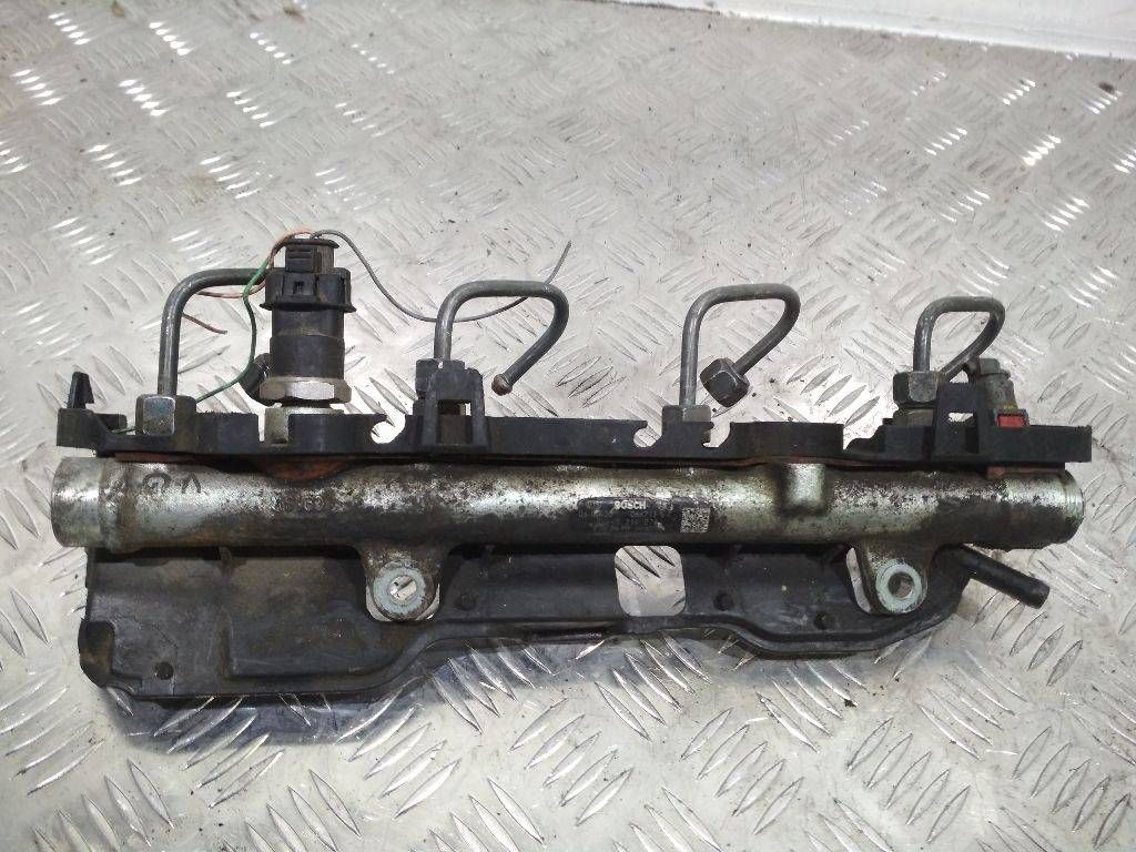 топливная рампа Renault Grand Scenic 2 поколение 2006, 8200396999