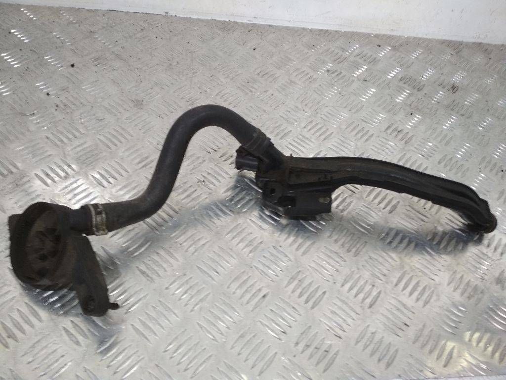 патрубок (трубопровод, шланг) Renault Trafic 2 поколение [рестайлинг] 2013, 8200765132C