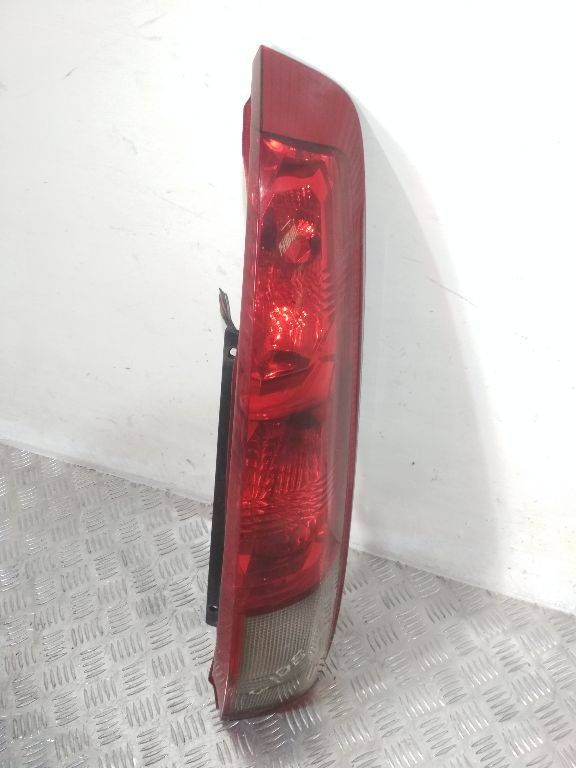 фонарь задний правый Nissan X-Trail T30 2002, B46R
