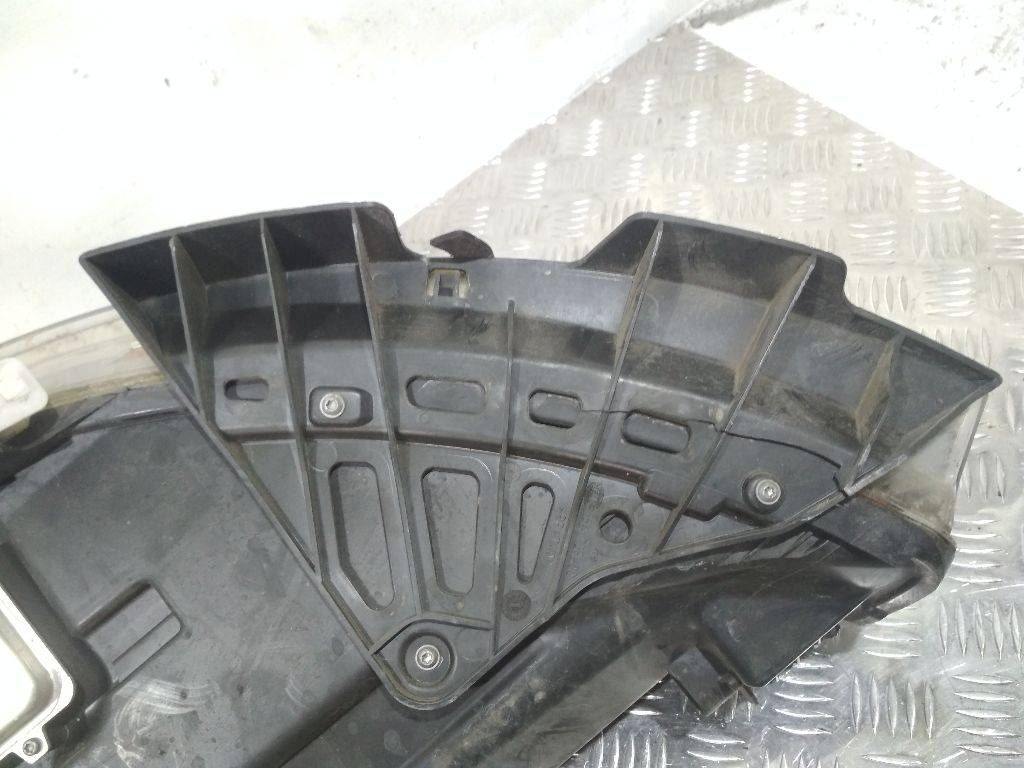 крепление фары правой Citroen C4 Picasso 1 поколение 2007, 164726-00